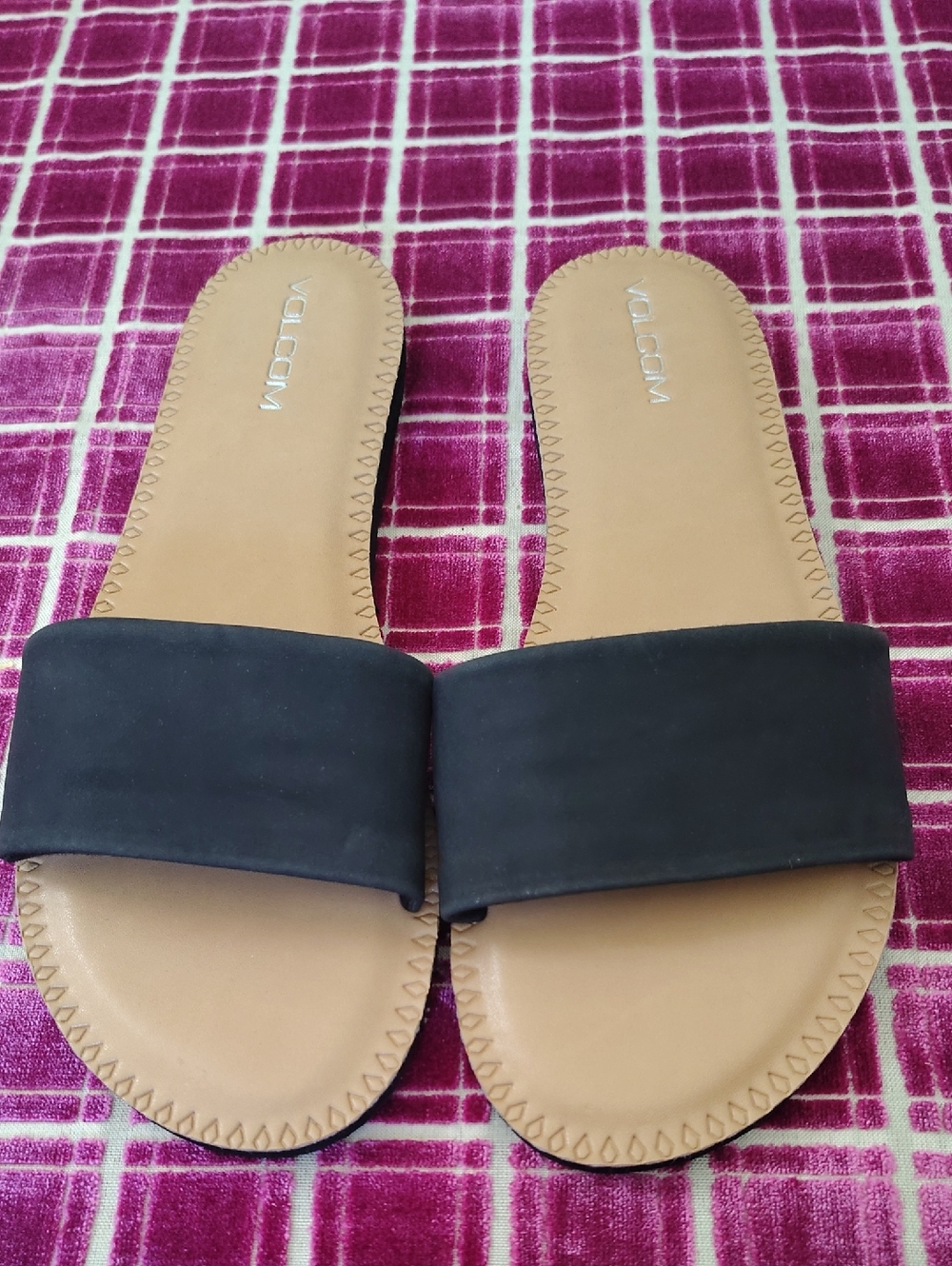 Volcom Black and Tan Women's Slide Sandals